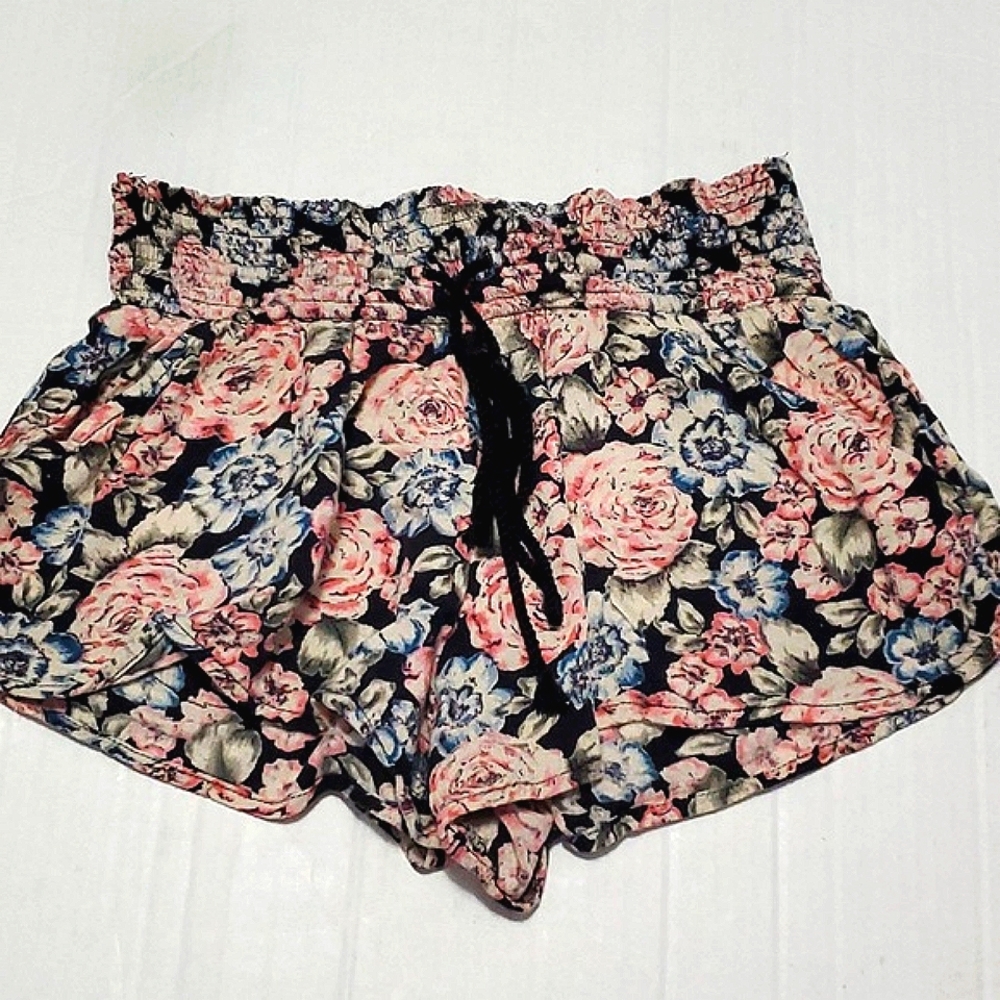 Billabong Boho Floral Smocking Waist Flowy Soft Lounging Shorts S